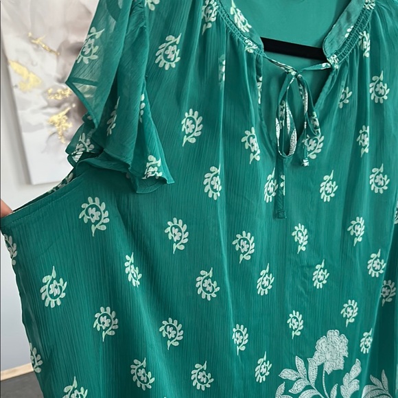 LC Lauren Conrad Flutter Sleeve Ruffled Blouse - Picture 2 of 7